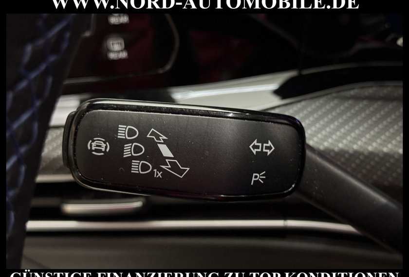 Volkswagen Golf Golf R 4MOT 2.0 TSI DSG Black Style/Kamera/19/
