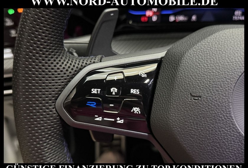 Volkswagen Golf Golf R 4MOT 2.0 TSI DSG Black Style/Kamera/19/