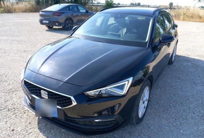 Seat Leon Leon Sportstourer 1.5 eTSI Style DSG Navi/LED/16