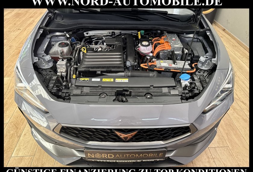 Cupra Leon Leon 1.4 TSI e-HYBRID DSG Pano/Kamera/18/Navi/