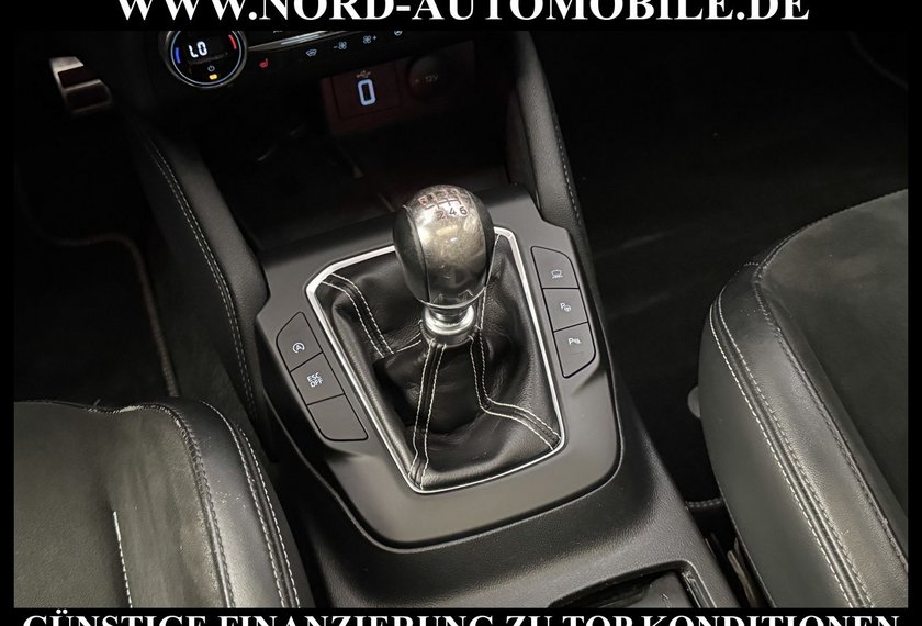 Ford Focus Focus Turnier ST *RECARO*PANO*ACC*280PS*B&amp;O*