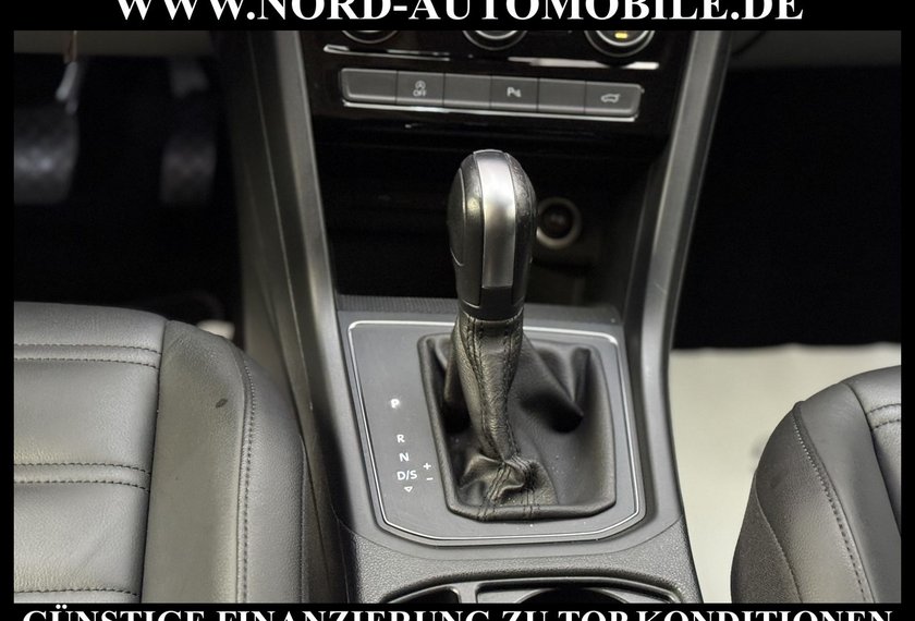 Volkswagen Touran Touran Comfortline 2.0 TDI DSG Leder/AHK/Navi/