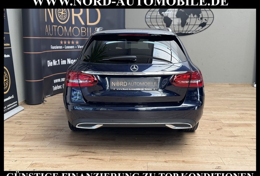 Mercedes-Benz C 300 C 300 d T Exclusive *AHK*Leder*Kamera*Ambi*17Z*