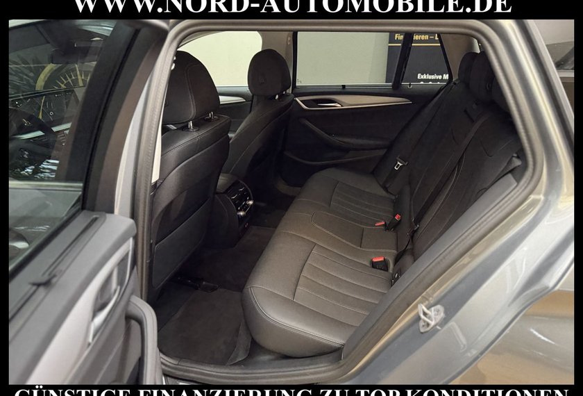 BMW 520 520 d Touring xDrive *LED*StHz*AHK*Luft*ParkAss*