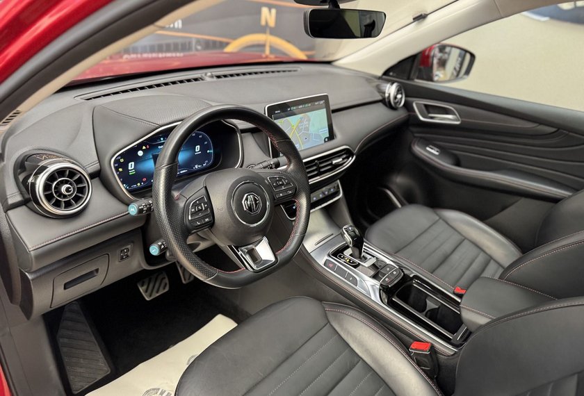 MG EHS EHS PHEV Luxury *PANO*LEDER*LED*18Z*360KAM*VIRT*