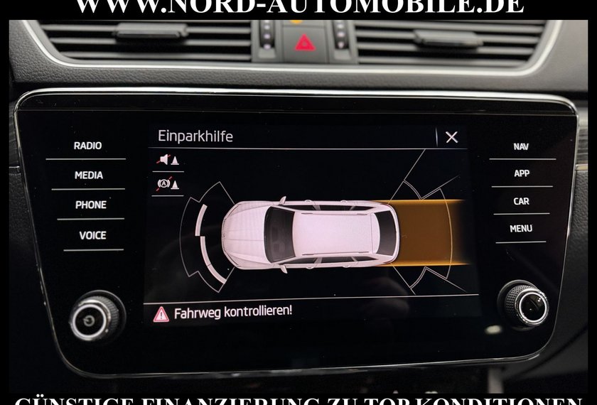 Skoda Superb Superb Combi Style 2.0 TDI DSG Teilleder/Matrix/