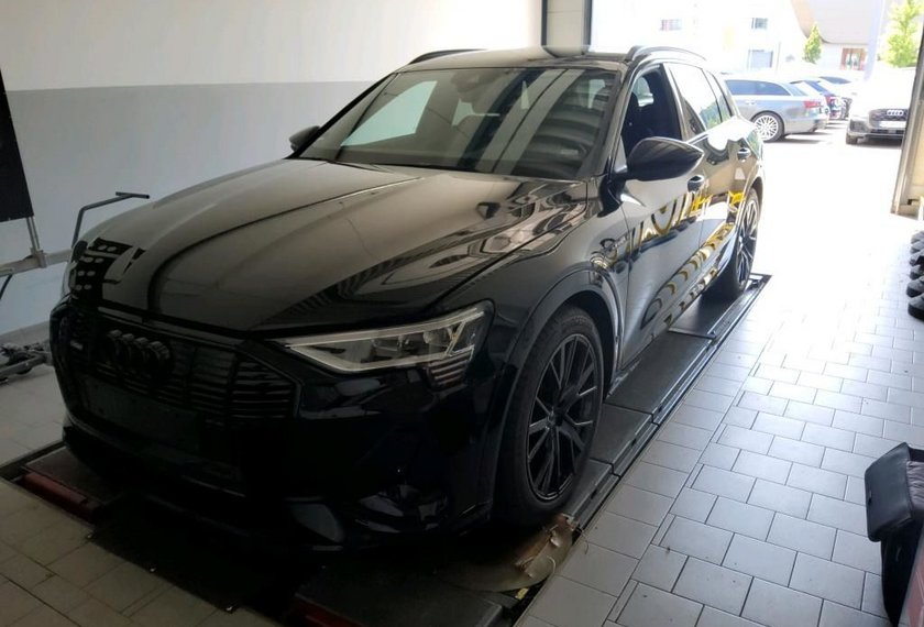 Audi e-tron e-tron S-Line QU. Optik schwarz Teilleder/Matrix