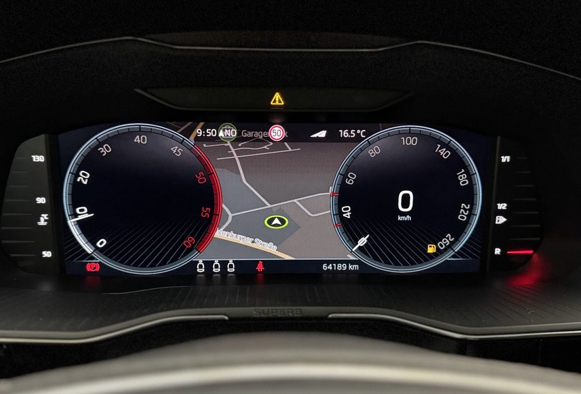 Skoda Superb Superb Combi Laurin &amp; Klement 2.0 TDI AHK/19/ L&amp;