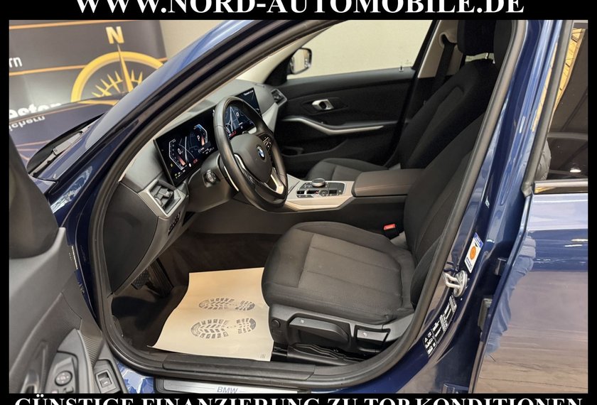 BMW 320 320 d Touring xDrive *LED*AHK*Curved*Shadow*MJ23