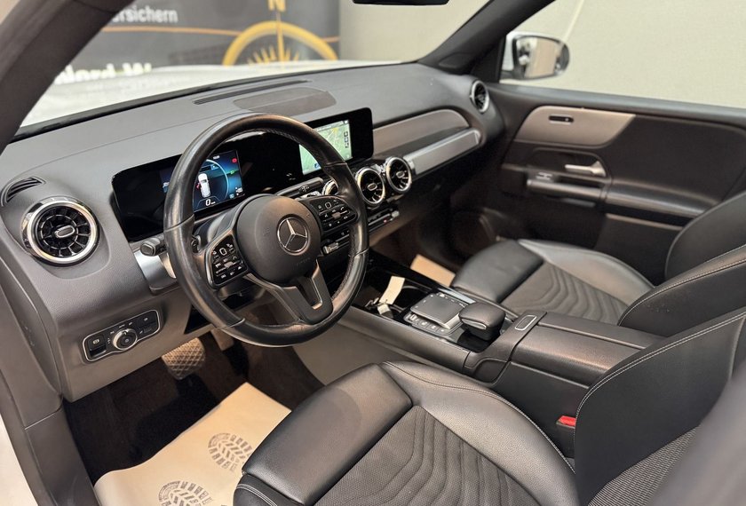 Mercedes-Benz GLB 200 GLB 200 d 4MATIC *7-SITZER*DISTRO+*AHK*PANO*LED*