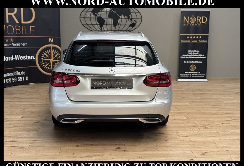 Mercedes-Benz C 300 C 300 T de 9G-Tronic Leder*Navi*LED*APS*AHK*18''