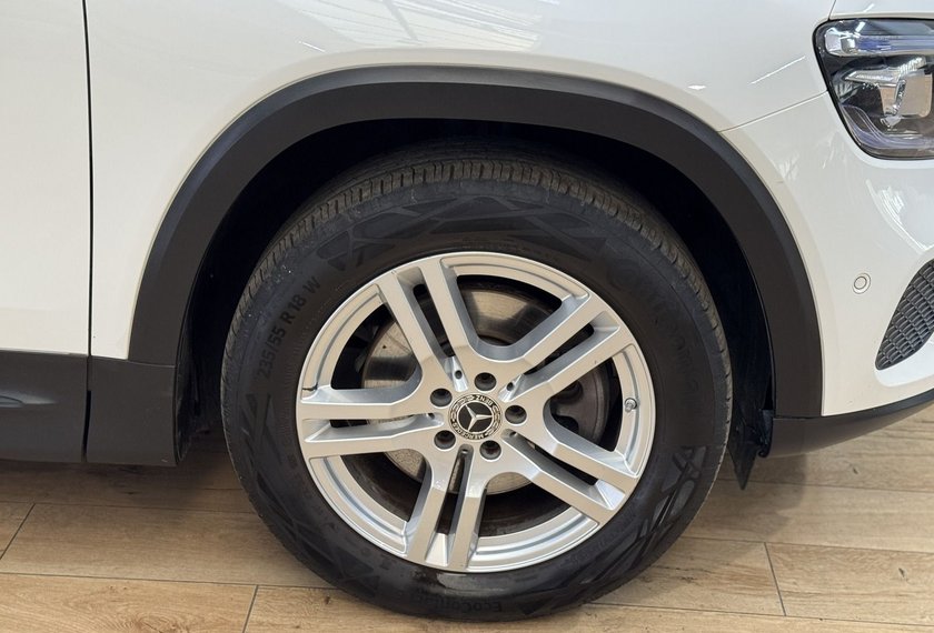 Mercedes-Benz GLB 200 GLB 200 d 4MATIC *7-SITZER*DISTRO+*AHK*PANO*LED*