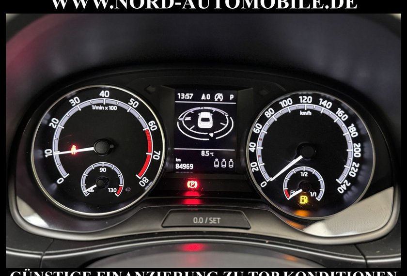 Skoda Fabia Fabia Combi Ambition DSG Navi/LED/PDC/AHK/16