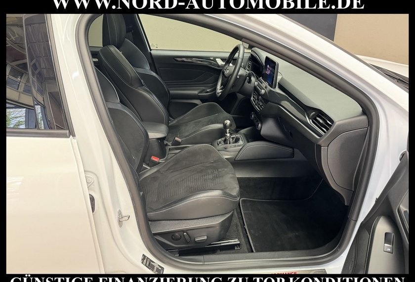 Ford Focus Focus Turnier 2.0 EB ST *RECARO*PANO*MATRIX*HUD*
