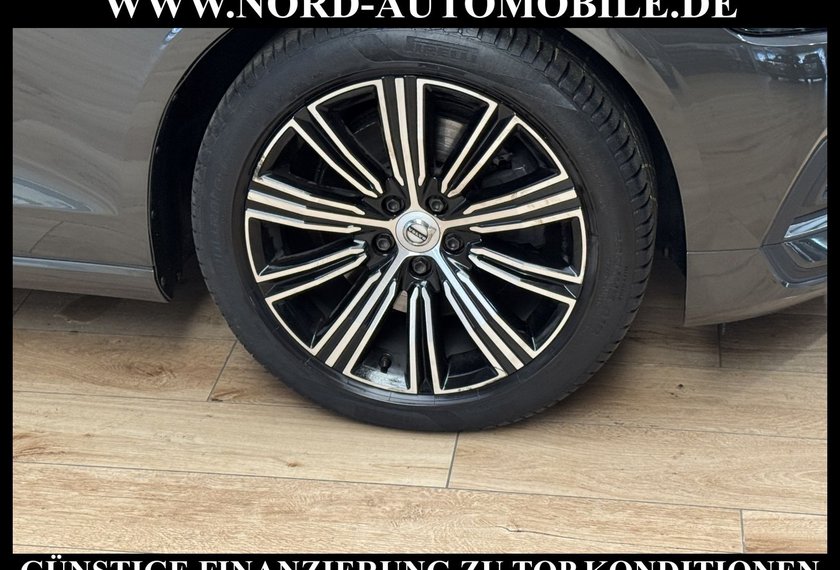 Volvo V60 V60 Kombi D4 Inscription *LEDER*STHZ*KAM*MEGA-KM