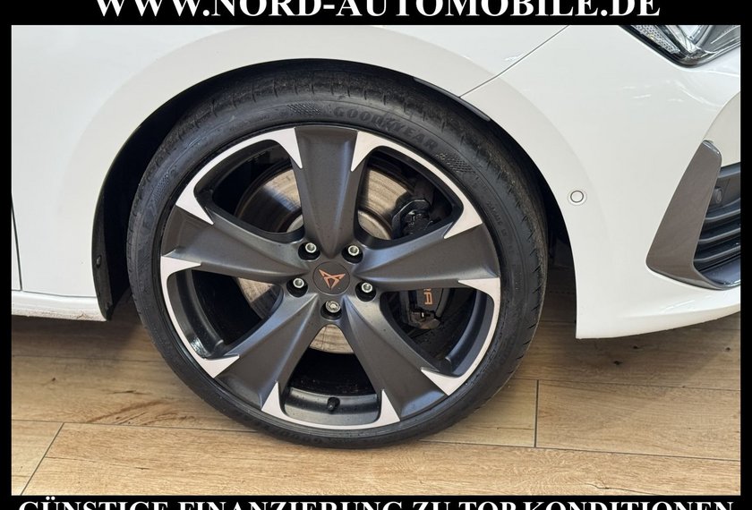 Cupra Leon Leon SP VZ 1.4 TSI e-HYBRID DSG Kamera/19/Navi