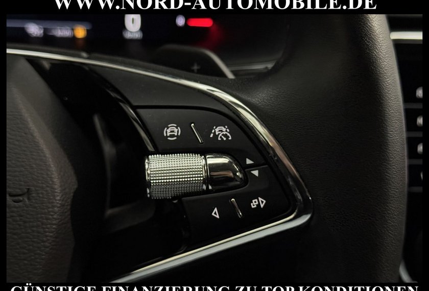 Skoda Superb Superb Combi 2.0 TDI Style DSG Navi/LED/Virt.Coc