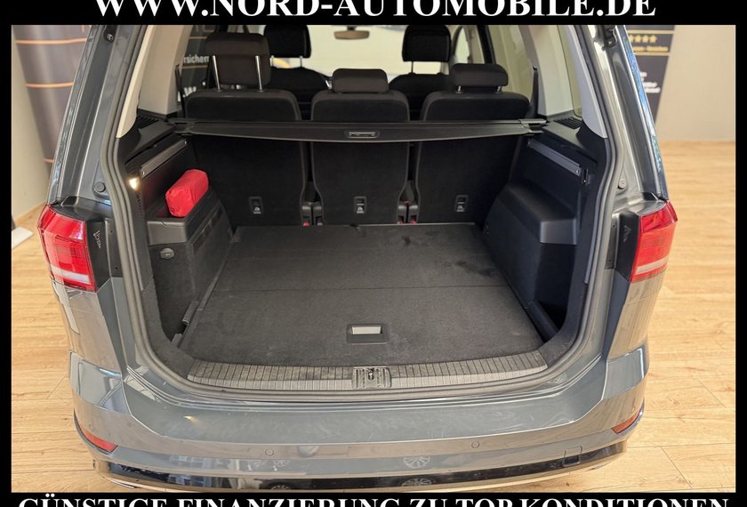 Volkswagen Touran Touran 1.5 TSI DSG R-Line Kamer/AHK/Navi/LED/18