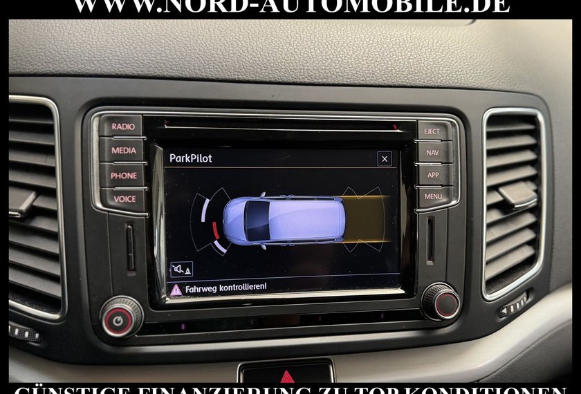 Volkswagen Sharan Sharan Comfortline 2.0 TDI DSG 4Motion*AHK*NAVI*