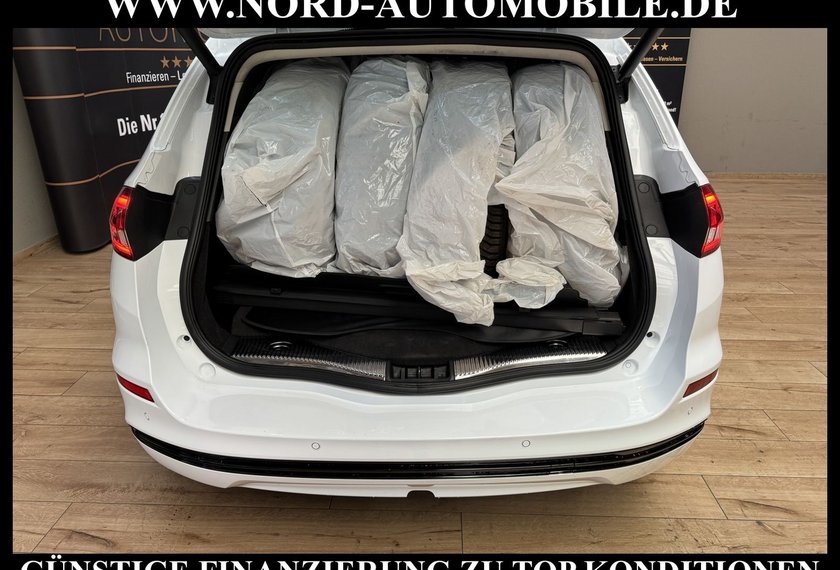 Ford Mondeo Mondeo Turnier 2.0 EB Titanium *LED*AHK*ACC*KAM*