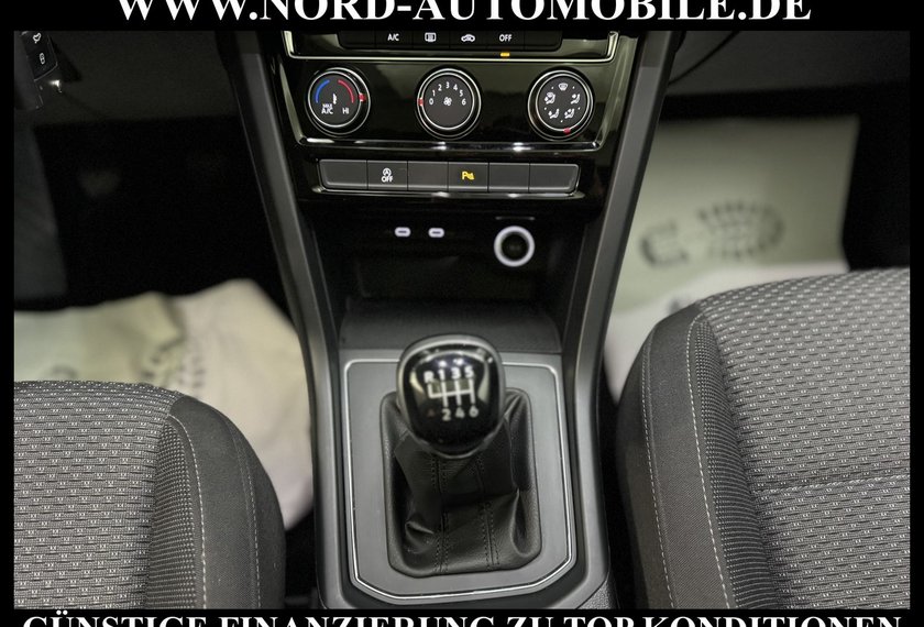 Volkswagen Touran Touran Comfortline 2.0 TDI Pano*Navi*16&apos;&apos;*