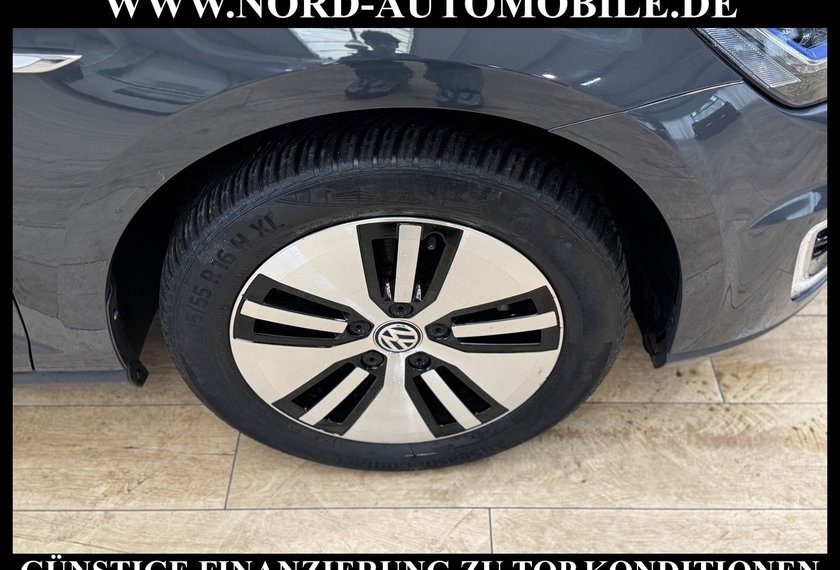 Volkswagen Golf Golf e-Golf Automatik Navi/LED/PDC/CCS