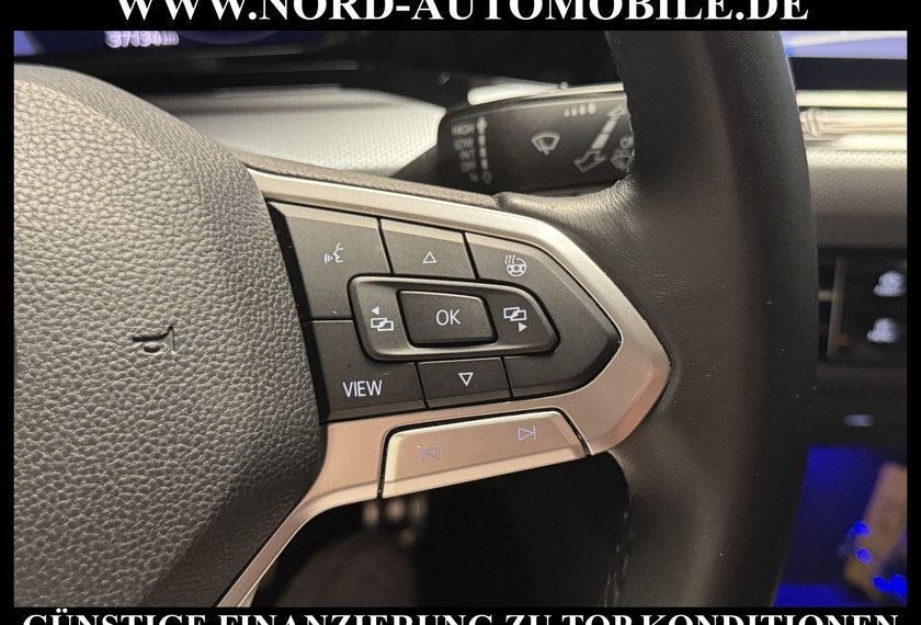 Volkswagen Golf Golf Life ACTIVE 1.5 TSI Navi/LED/PDC/16/Side&amp;La