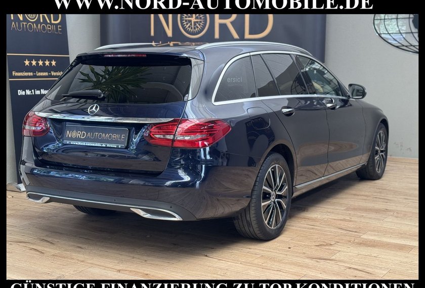 Mercedes-Benz C 300 C 300 d T Exclusive *AHK*Leder*Kamera*Ambi*17Z*
