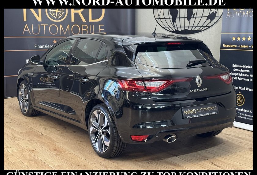 Renault Megane Megane IV Lim. BLUE dCI 115 BOSE EDITION*18ZOLL*