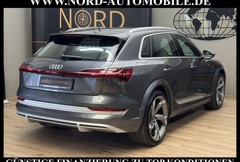 Audi e-tron e-tron S QU.Pano/Matrix/HeadUp/AHK/22/UPE118/