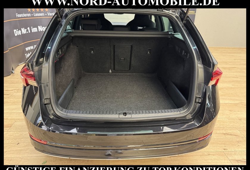 Skoda Octavia Octavia Combi Sportline 2.0 TDI DSG Head-Up/18/