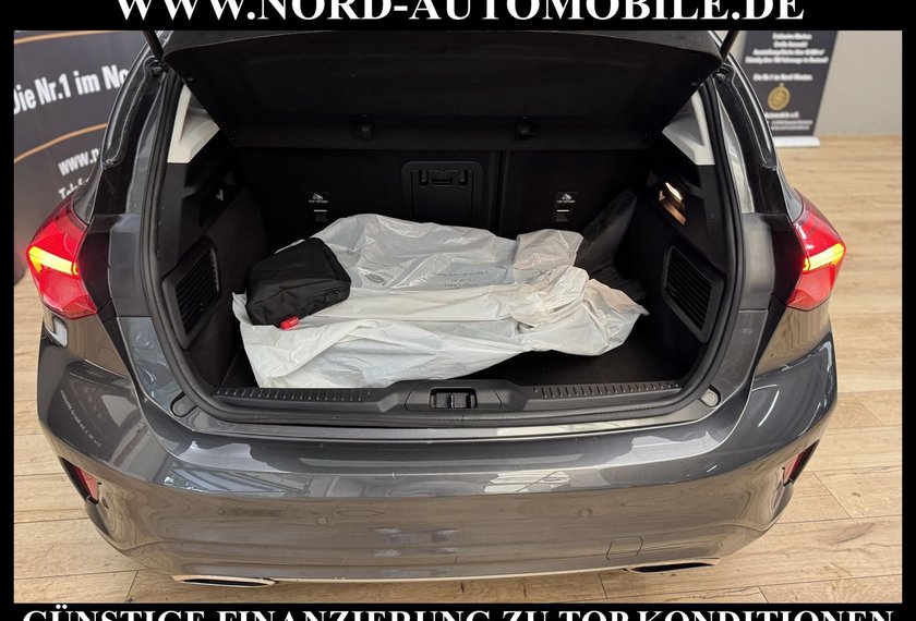 Ford Focus Focus Lim VIGNALE 1.5 EB *AHK*PANO*SCHÖN VOLL*
