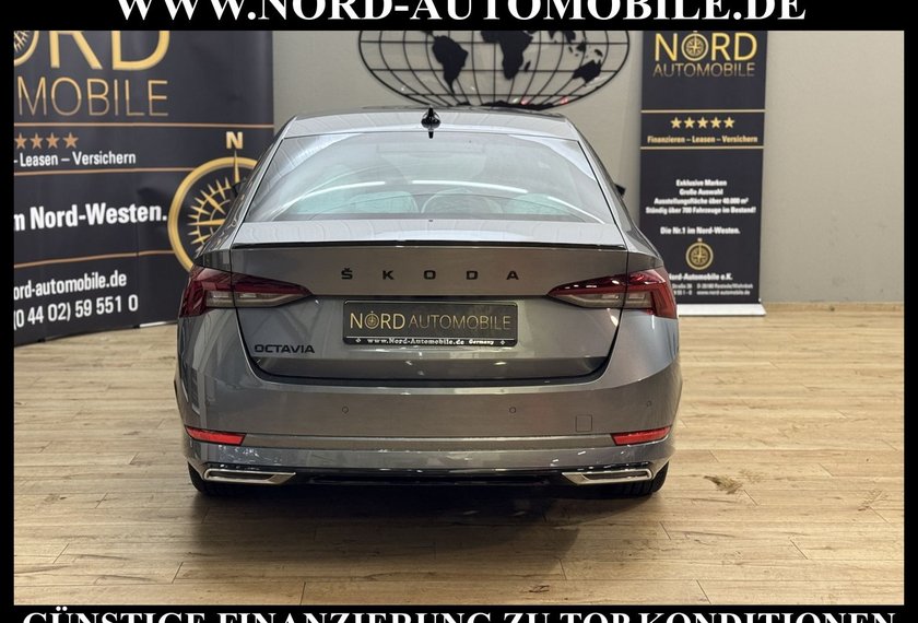 Skoda Octavia Octavia Limousine Sportline 2.0 TDI DSG Head-Up