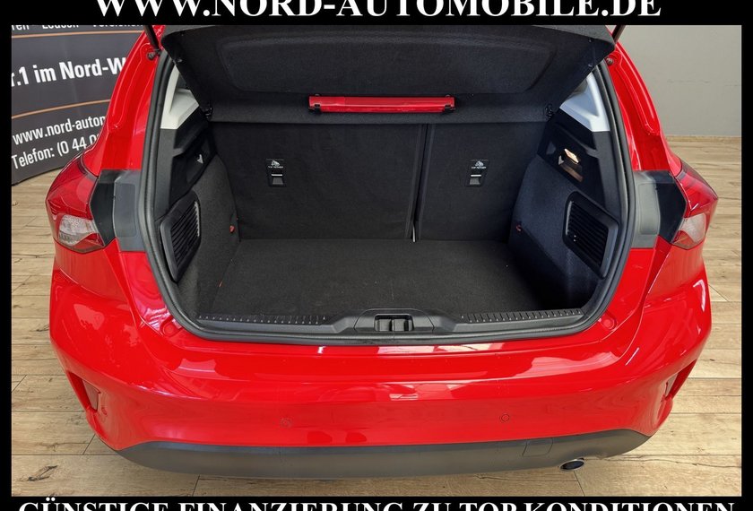 Ford Focus Focus Lim. 1.5 EcoBlue *LED*AHK*ACC*StHz*Kamera*