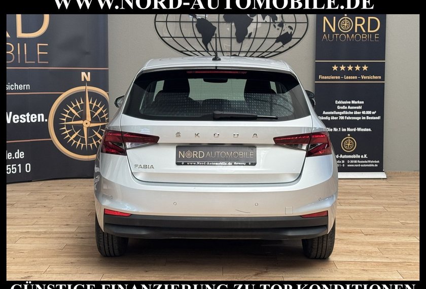 Skoda Fabia Fabia Ambition 1.0 TSI LED/Spurhalte/Klima/15