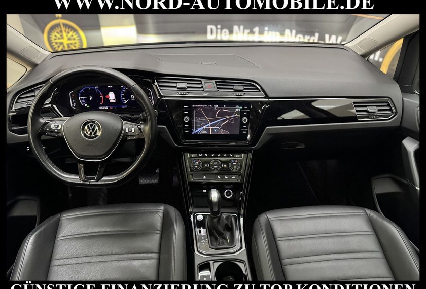 Volkswagen Touran Touran Highline 2.0 TDI DSG 7-Sitzer/Pano/AHK/17