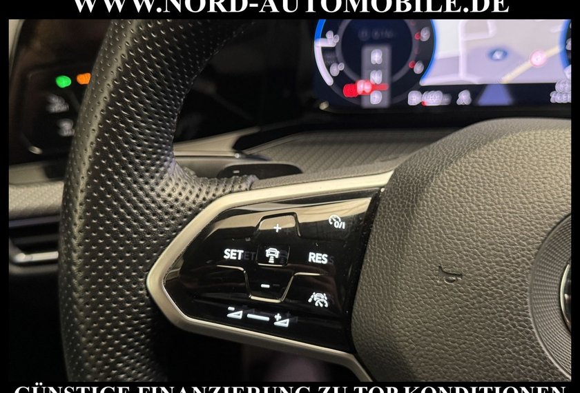 Volkswagen Golf Golf Variant R-Line 2.0 TDI DSG Matrix/Kamera/18
