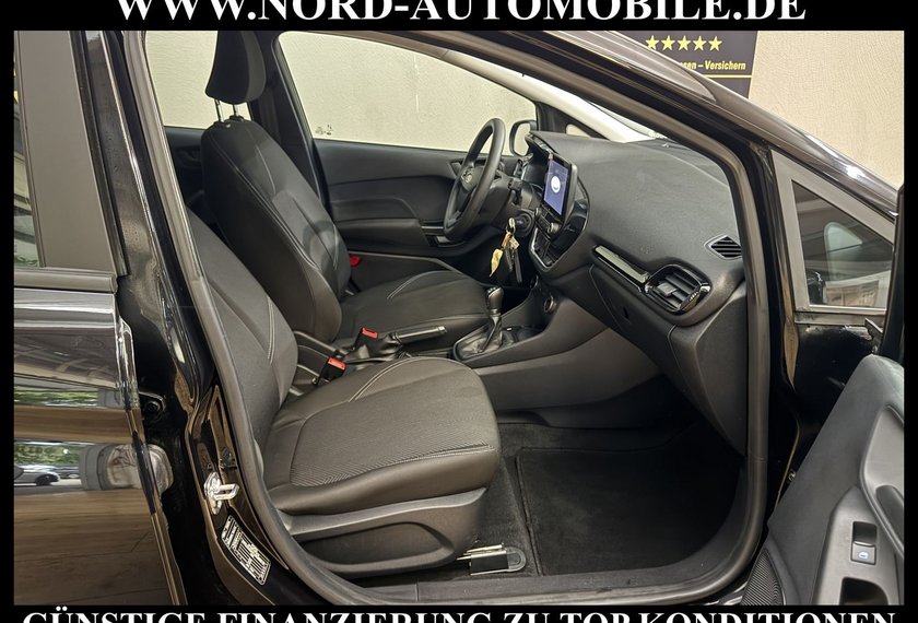 Ford Fiesta Fiesta Cool &amp; Connect *LED*Navi*Kamera*PDC*
