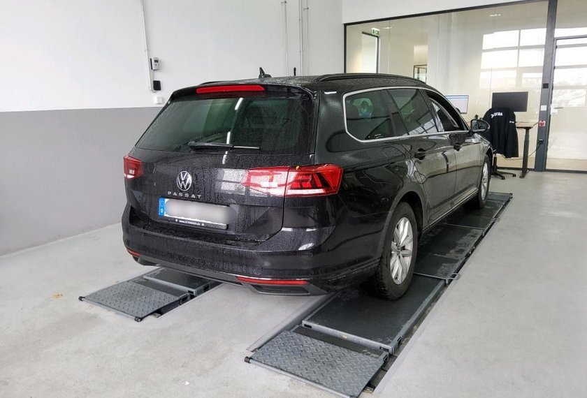 Volkswagen Passat Variant Passat Variant 2.0 TDI Business DSG Kamera/Dig.C