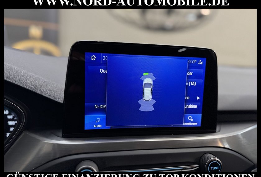 Ford Focus Focus Turnier 1.5 Eco Titanium *AHK*ACC*LED*B&amp;O*