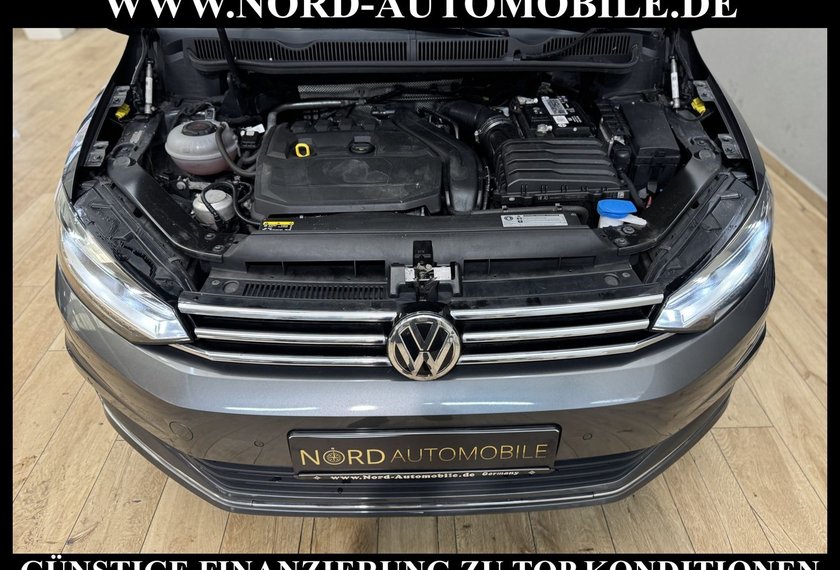 Volkswagen Touran Touran Highline 1.5 TSI DSG Pano/ACC/Navi/LED/17
