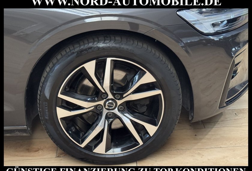 Volvo V60 V60 B4 D Plus Dark *AHK*StHz*H&amp;K*Memory*Leder*