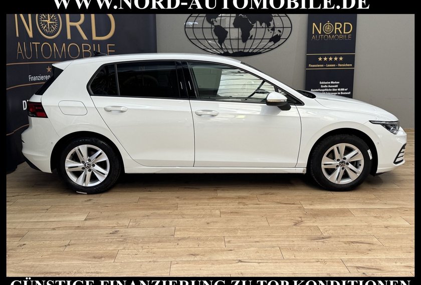 Volkswagen Golf Golf VIII Lim.1.5 eTSI DSG Head-Up/Side&amp;Lane/Nav