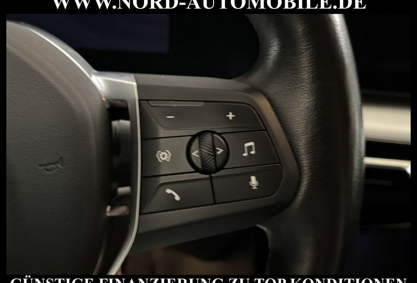 BMW 220 220 i Active Tourer *PREMIUM*AHK*CURVED*UPE:44*