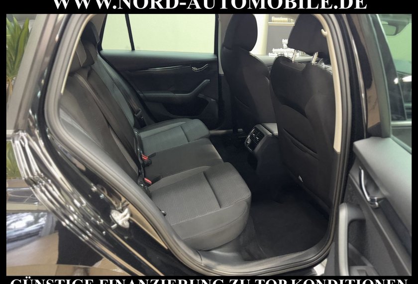 Skoda Octavia Octavia Combi 2.0 TDI DSG Ambition Navi*LED*ACC*