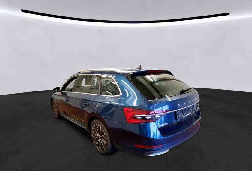 Skoda Superb Superb iV Combi L&amp;K  1.4 TSI DSG Leder/Navi/18/