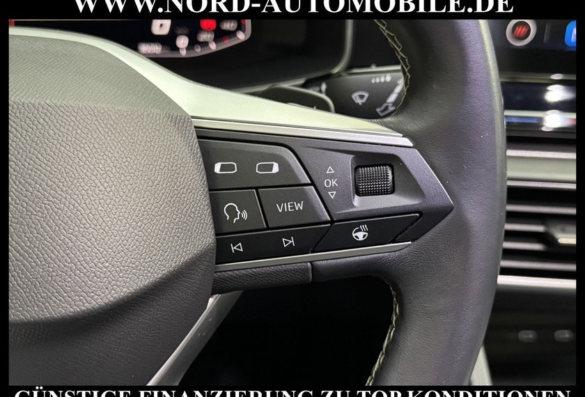 Seat Leon Leon Style 2.0 TDI DSG Navi/LED/APS