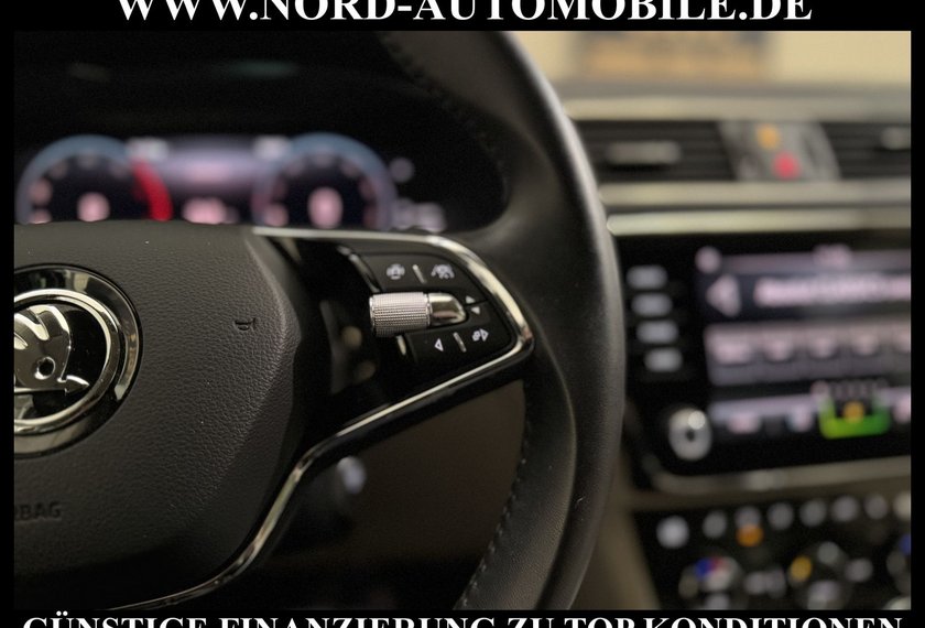 Skoda Superb Superb Combi 2.0 TDI Style DSG Kamera/Navi/LED