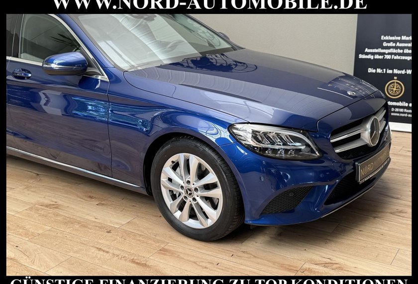 Mercedes-Benz C 300 C 300 d T Avantgarde Distro+*Wide*AHK*Kam*Comand