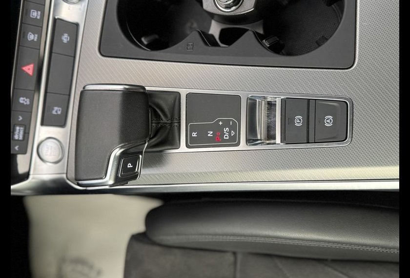 Audi A6 A6 Avant 40 TDI Sport *OPTIKSCHWARZ*AHK*VIRT*ACC